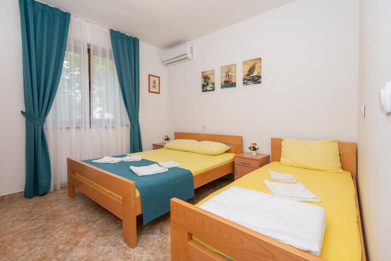 Apartments Kiki Cattaro Esterno foto